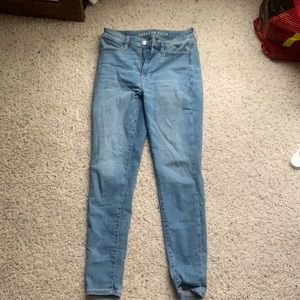 AMERICAN EAGLE SKINNY JEANS